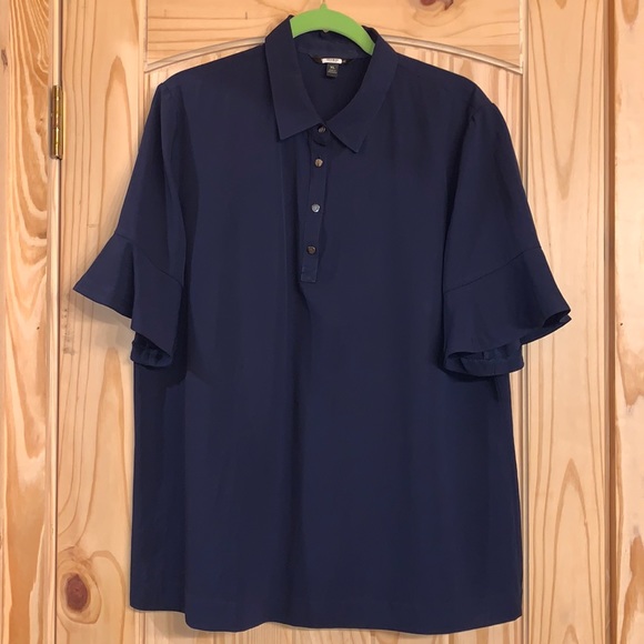 Banana Republic Tops - Banana Republic Navy Flutter Sleeve Top Size X Large